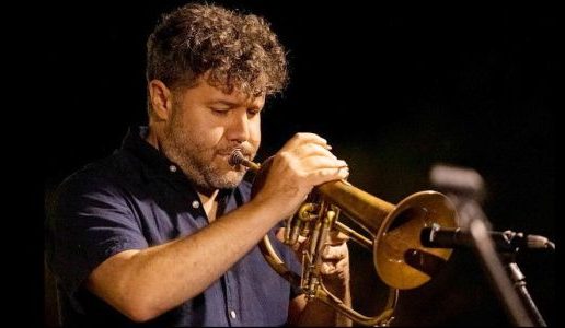 ROBERT MIKULJAN GROUP feat. Manuel Šavron – Mix ‘n Match