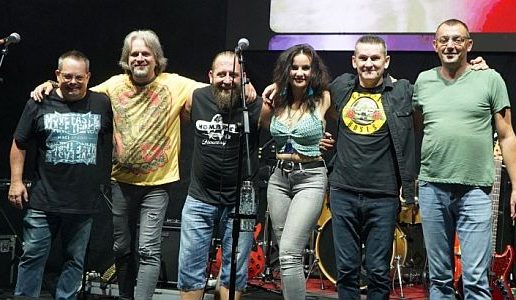 4 HOMBRES & FLOWERY – Gluho doba (Live)